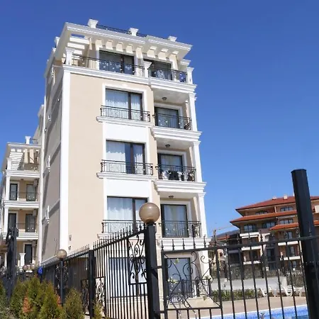 Deluxe In 아파트호텔 *