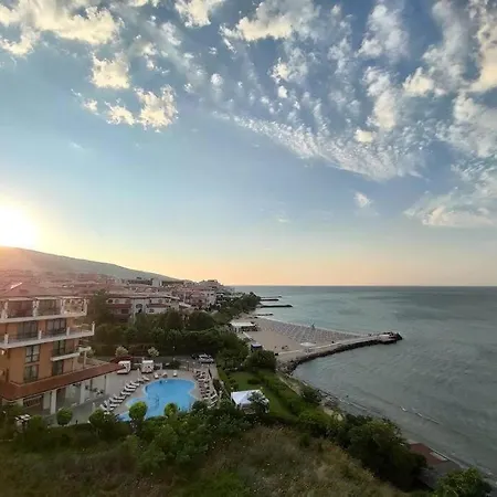 아파트호텔 Deluxe In