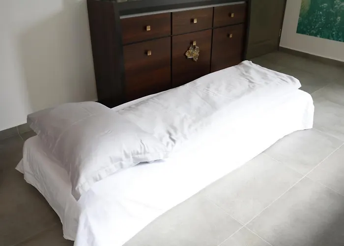 Апартхотел Deluxe In Свети Влас