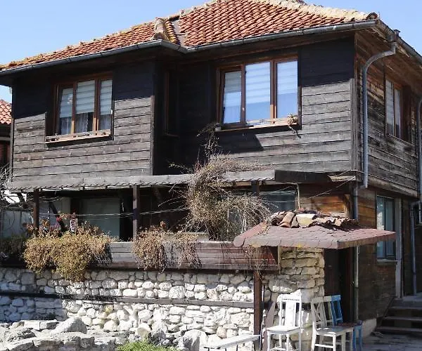 Deluxe In Апартхотел *