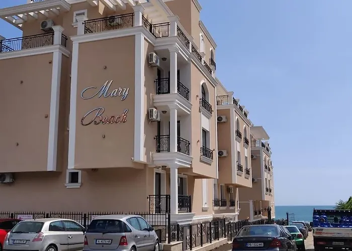 Апартхотел Deluxe In *