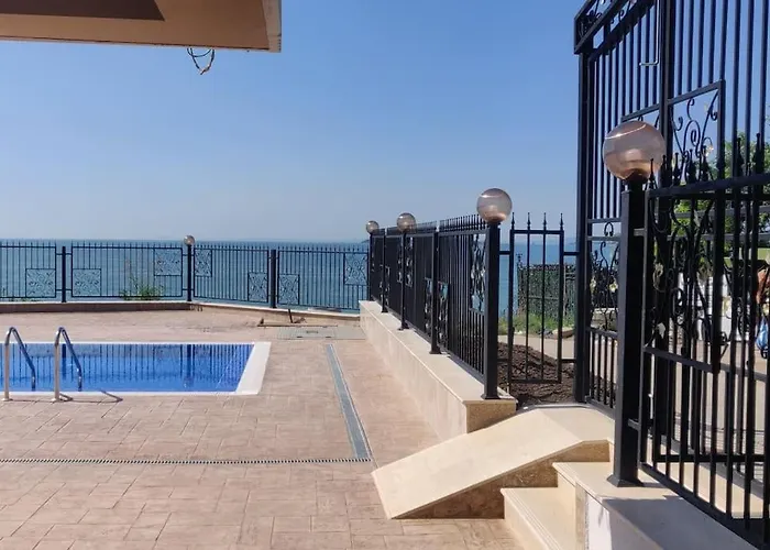 Апартхотел Deluxe In Свети Влас