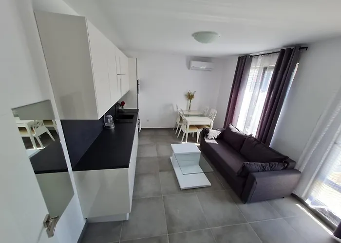 Апартхотел Deluxe In