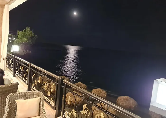 Deluxe In Апартхотел Свети Влас